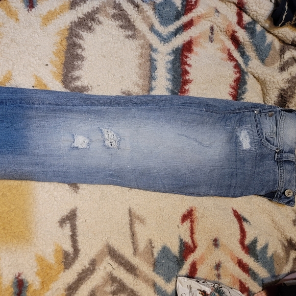 Silver distressed Capri 30 - Picture 2 of 2